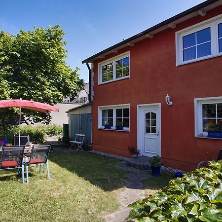 Zentral Aber Ruhig, Terrasse Mit Viel Gruen - Strandnahes Ferienhaus Luki Goehren  Buitenkant foto