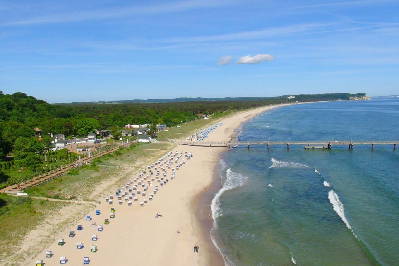 Zentral Aber Ruhig, Terrasse Mit Viel Gruen - Strandnahes Ferienhaus Luki Goehren  Buitenkant foto