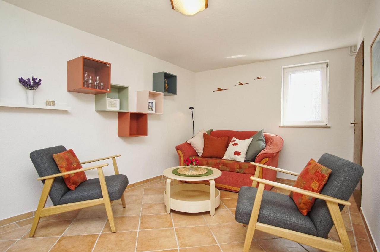 Zentral Aber Ruhig, Terrasse Mit Viel Gruen - Strandnahes Ferienhaus Luki Goehren  Buitenkant foto