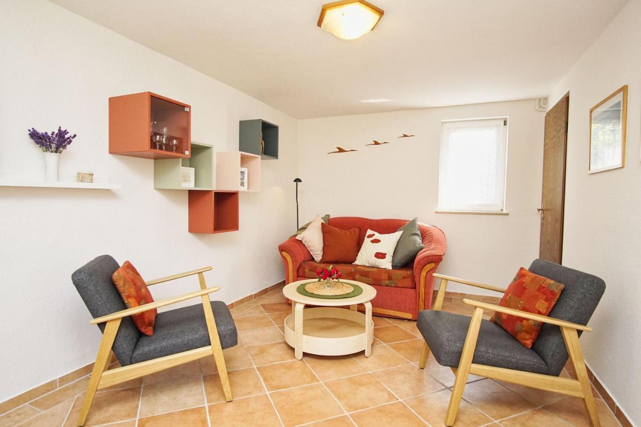 Zentral Aber Ruhig, Terrasse Mit Viel Gruen - Strandnahes Ferienhaus Luki Goehren  Buitenkant foto